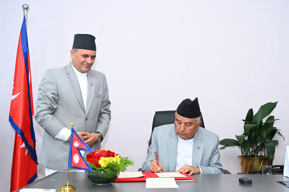 तोकिएको समयमा निर्वाचन सम्पन्न गर्न सहयोग पुर्‍याउन राष्ट्रपतिको अपिल