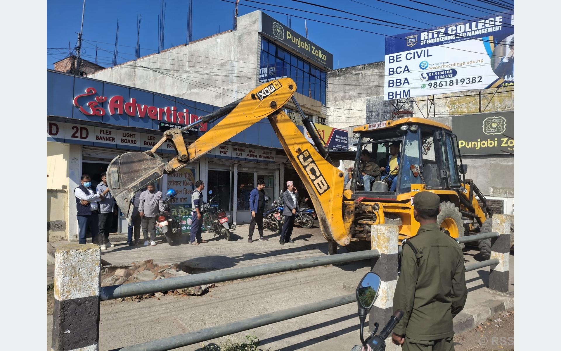 नेपालगन्जमा कडाइका साथ अतिक्रमण हटाउन सुरु