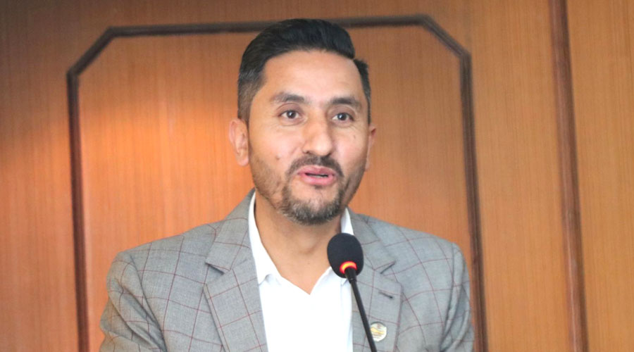 सञ्चारमन्त्री खरेल भन्छन्– निर्वाचनको वातावरण बनिसकेको छ