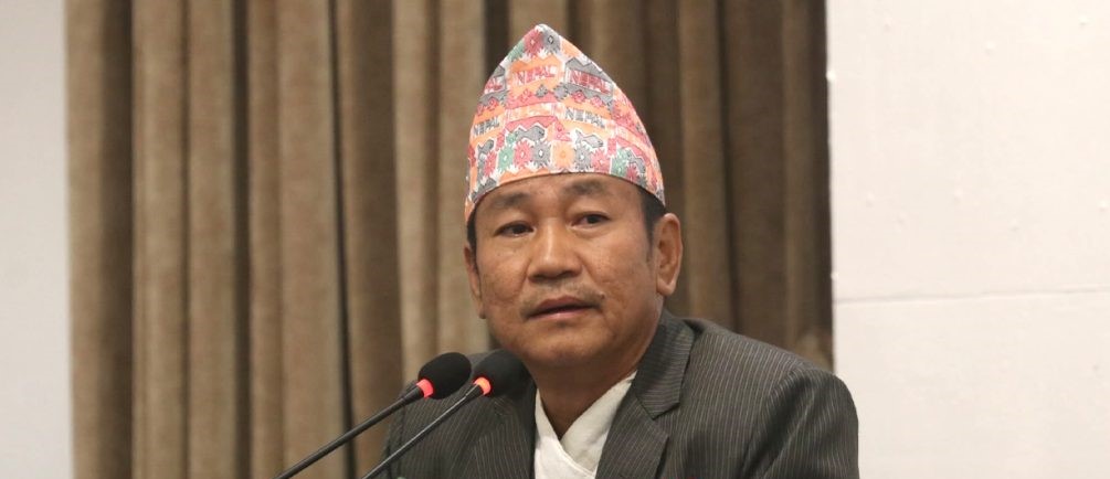 संसद्‌मा टेबुलको सट्टा ताली बजाउँदा कति राम्रो होला : हर्क साम्पाङ