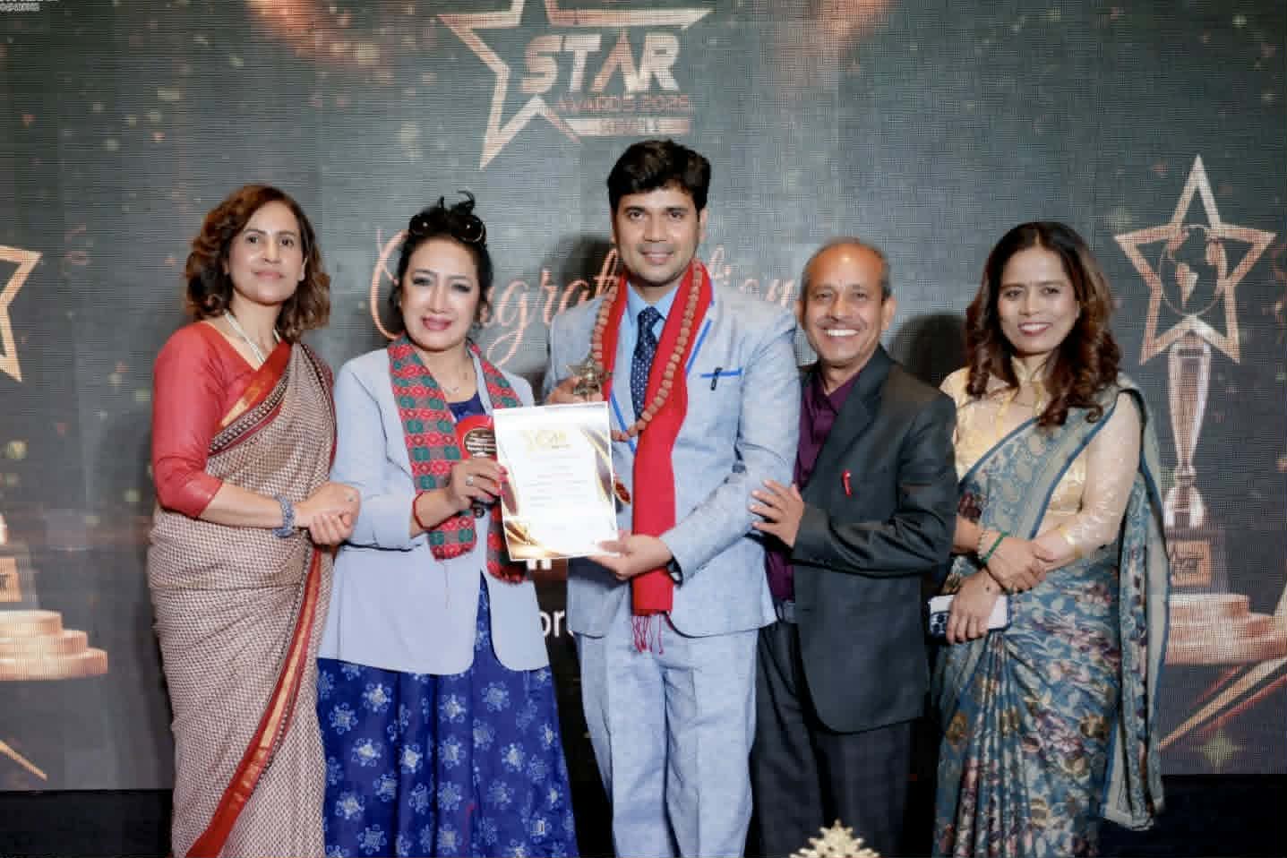 कोरियोग्राफर अश्विनी झाले राजधानीमा भएको ‘ग्लोबल स्टार अवार्ड पाए