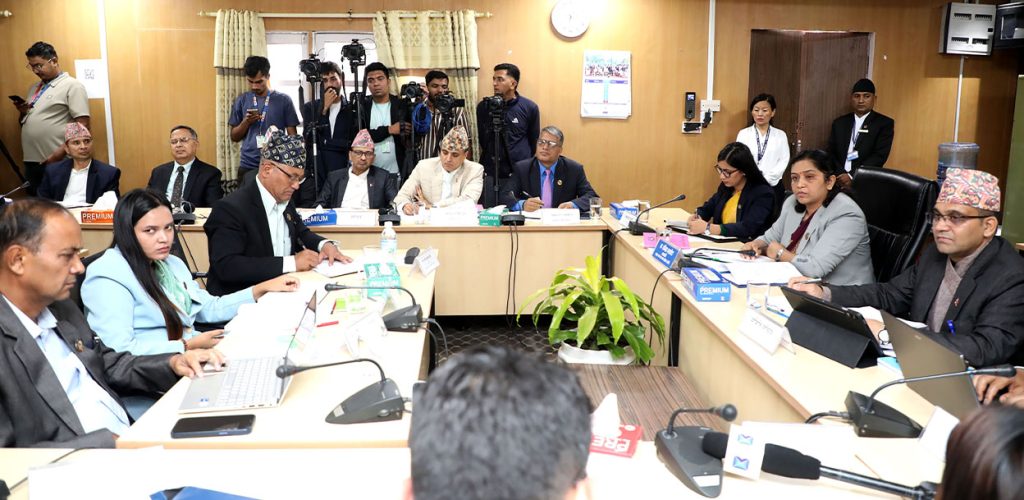 तीन अन्तर्राष्ट्रिय संस्थासँग स्पष्टीकरण माग्न सरकारलाई संसदीय समितिको निर्देशन
