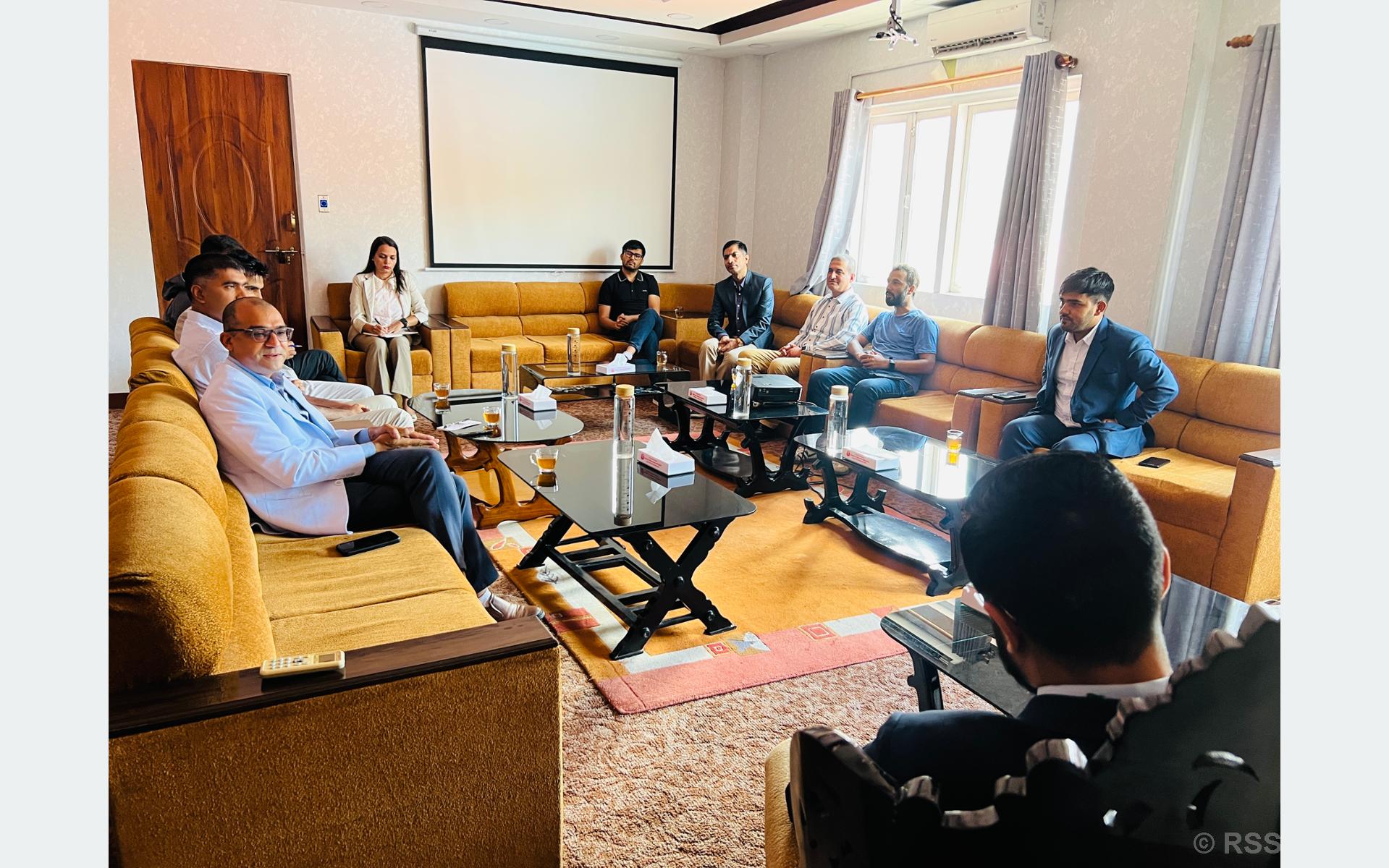 सरकारी सूचना प्रवाहलाई थप व्यवस्थित, सम्पादक तथा प्रतिनिधिसँगको छलफल