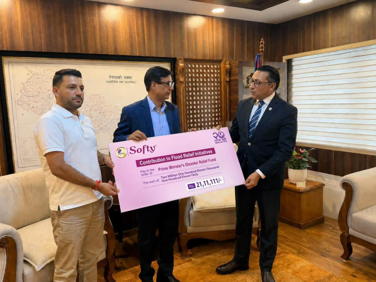 भोटेकोशी बाढीपीडितका लागि सफ्टी हाईजिनले २१ लाख ११ हजार १११ रुपैयाँ सहयोग